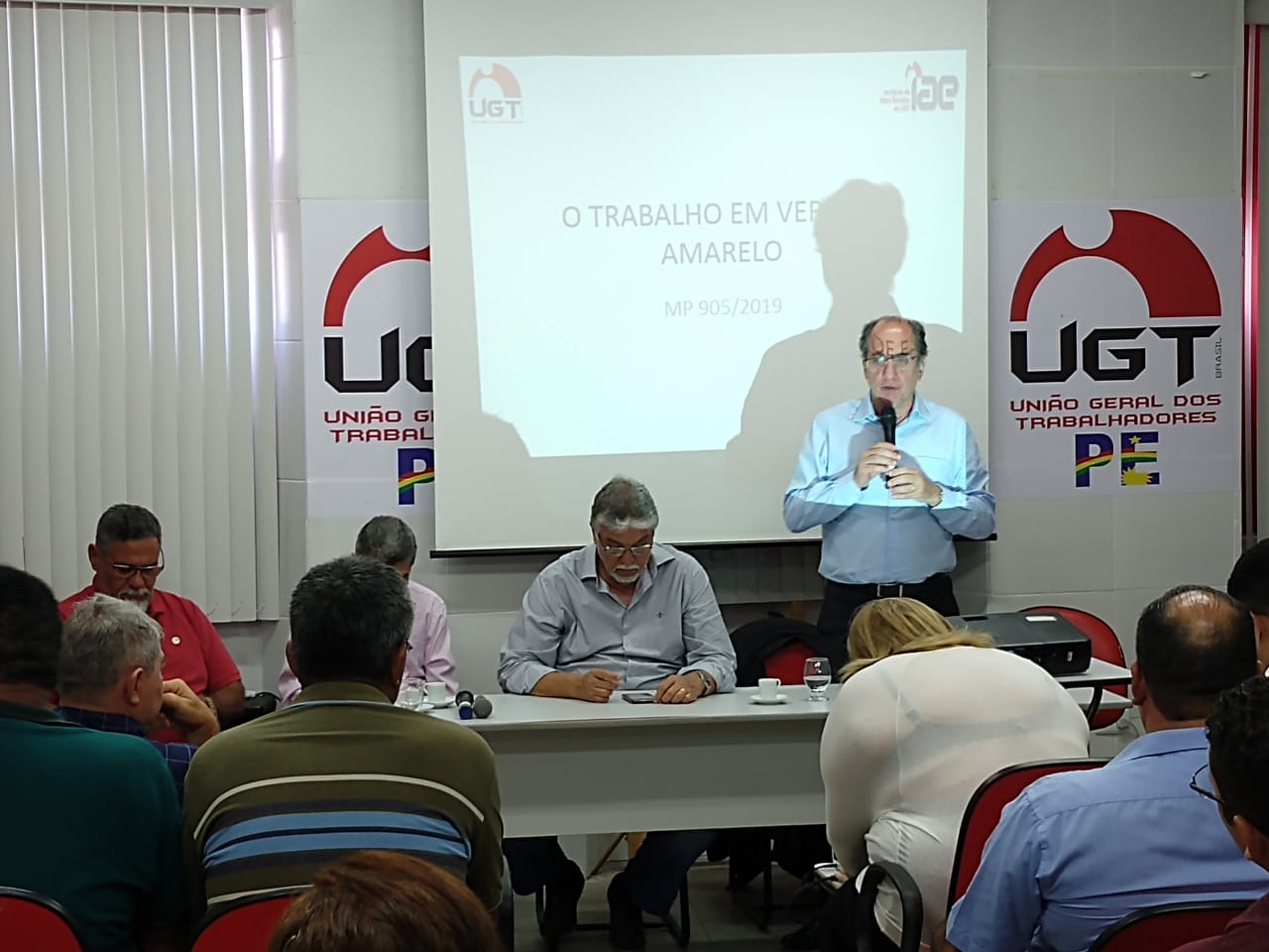  UGT alerta sobre fascismo em curso no Brasil e prejuízo aos trabalhadores